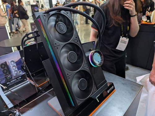 ID-Cooling на COMPUTEX: много воды и воздуха