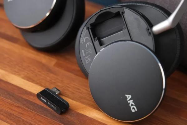 Обзор AKG N9 Hybrid &mdash; наушники с встроенным адаптером