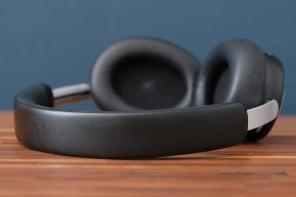 Обзор AKG N9 Hybrid &mdash; наушники с встроенным адаптером