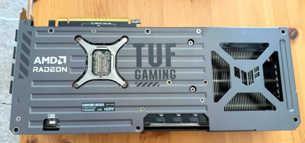 Asus случайно выпустила &laquo;гибрид&raquo; Radeon и GeForce 