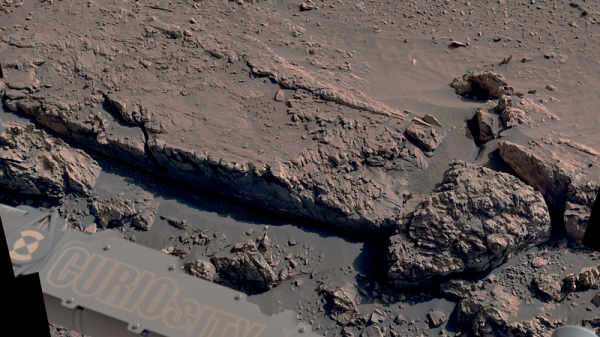Ровер Curiosity обнаружил на Марсе коробочные структуры &mdash; возможные следы древних грунтовых вод 