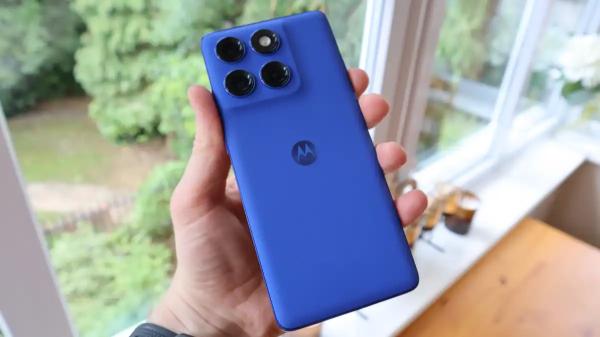 Обзор Motorola Edge 60 Pro: о такой внешности флагманы только мечтают Обзор Motorola Edge 60 Pro: о такой внешности флагманы только мечтают