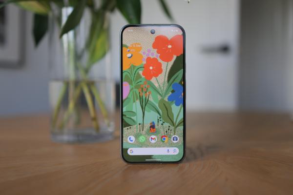 Какой самый лучший Android-телефон? Топ-9 моделей 2025 года