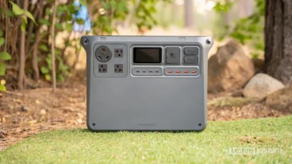 Обзор DJI Power 2000: высокая мощность в компактном корпусе Обзор DJI Power 2000: высокая мощность в компактном корпусе