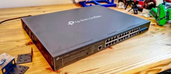 Обзор на TP-Link Omada SG3428XMPP &mdash; Rolls-Royce среди управляемых PoE-коммутаторов