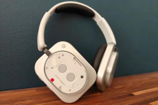 Обзор Nothing Headphone (1): смелый дизайн и другие достоинства