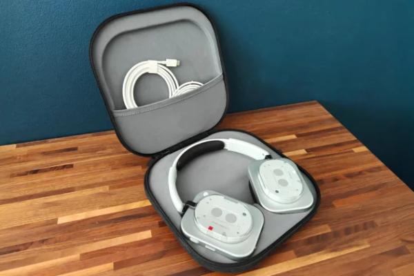 Обзор Nothing Headphone (1): смелый дизайн и другие достоинства