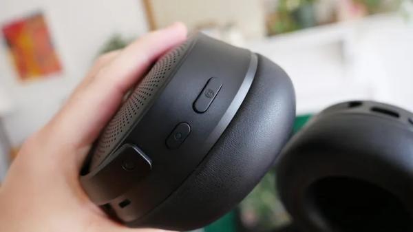 Обзор Razer Kraken V4 Pro: звуковое землетрясение