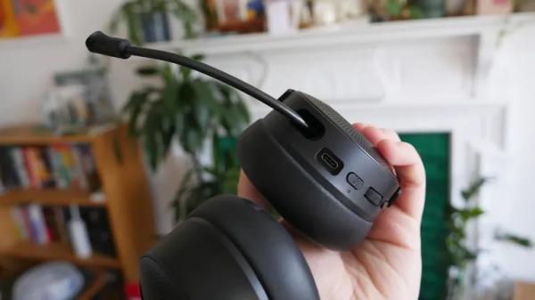 Обзор Razer Kraken V4 Pro: звуковое землетрясение