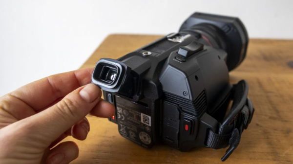 Обзор Panasonic HC-X1500: мощный зум и стабилизация для видео
