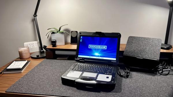 Стоит ли Panasonic Toughbook 40 своих денег? Разбор