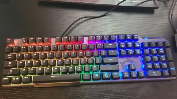 Лучшие недорогие клавиатуры для работы и игр