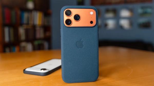 Обзор Apple iPhone 17 Pro Max — холоднее, ярче, дольше Обзор Apple iPhone 17 Pro Max — холоднее, ярче, дольше