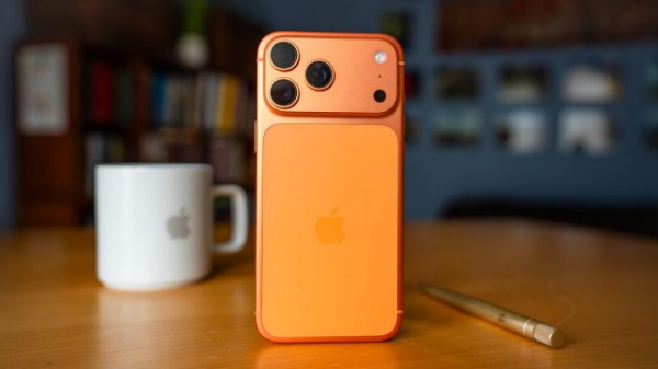 Обзор Apple iPhone 17 Pro Max — холоднее, ярче, дольше Обзор Apple iPhone 17 Pro Max — холоднее, ярче, дольше