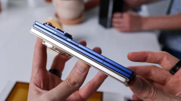 Обзор Galaxy Z Fold 7: Samsung наконец-то догнал конкурентов Обзор Galaxy Z Fold 7: Samsung наконец-то догнал конкурентов