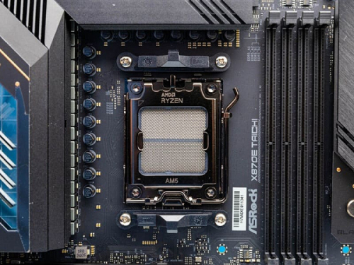 Одна и та же материнская плата ASRock уничтожает второй экземпляр Ryzen 7 9800X3D