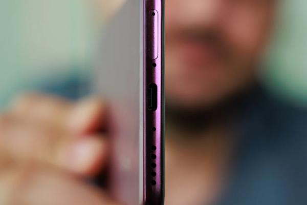 Обзор Vivo V60: абсолютный лидер в среднем классе