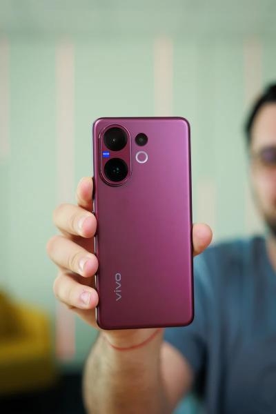 Обзор Vivo V60: абсолютный лидер в среднем классе