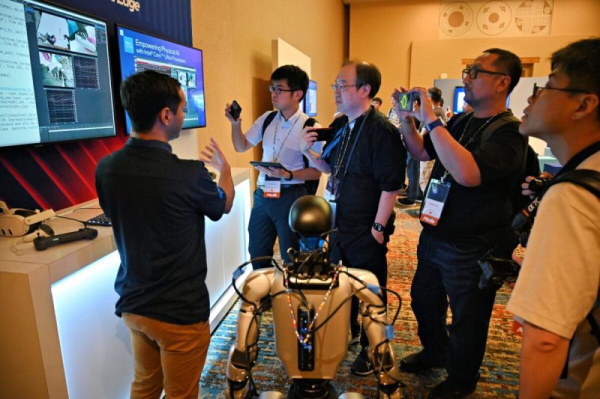 США срочно готовят тысячи инженеров для производства чипов — но ИИ может забрать вакансии раньше 