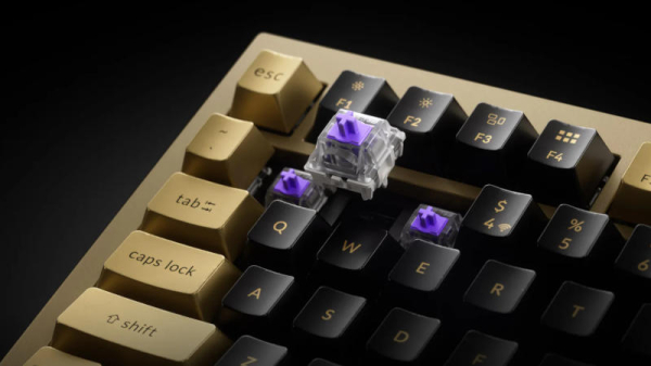 Keychron представила беспроводную механическую клавиатуру в цельнолитом медном корпусе — она весит 4 кг 