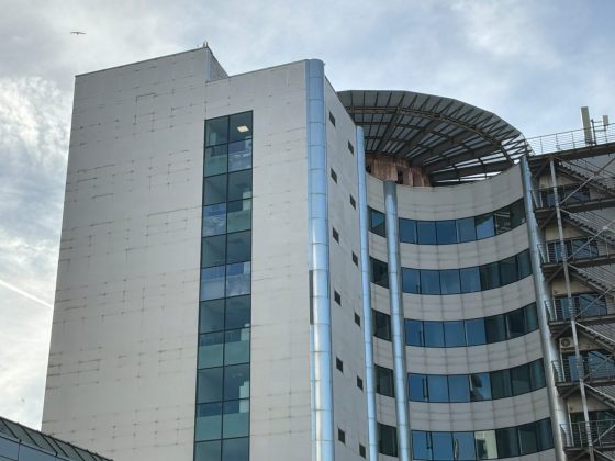 Apple iPad Pro 13 (M5) против iPad Pro 13 (M4): ненужное обновление Apple iPad Pro 13 (M5) против iPad Pro 13 (M4): ненужное обновление