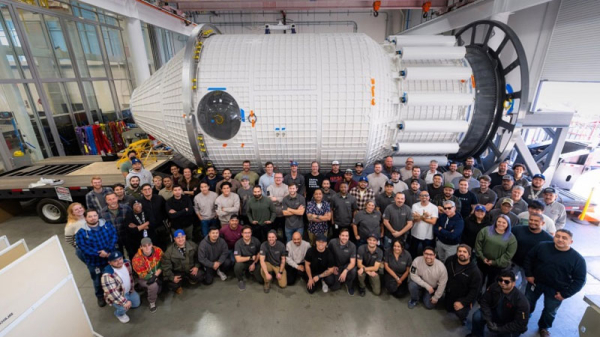 На орбите развернули демонстратор оборудования первой частной космической станции На орбите развернули демонстратор оборудования первой частной космической станции