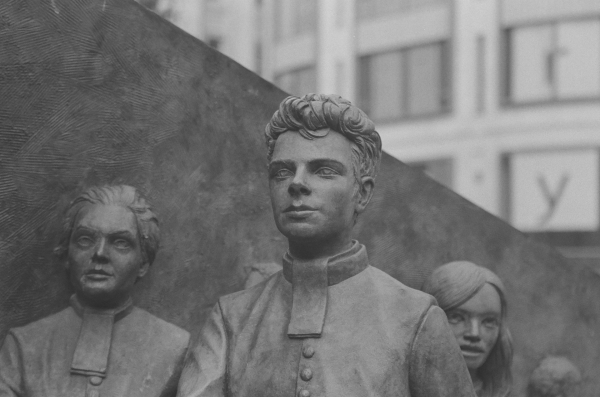 Обзор AgfaPhoto APX 400: доступная монохромная пленка с винтажным шармом