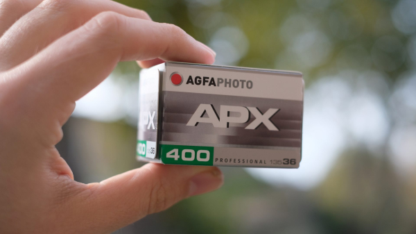 Обзор AgfaPhoto APX 400: доступная монохромная пленка с винтажным шармом