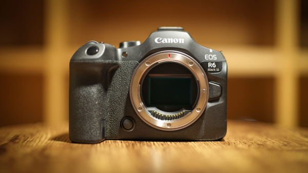 Обзор Canon EOS R6 Mark III: гибридная камера без недостатков