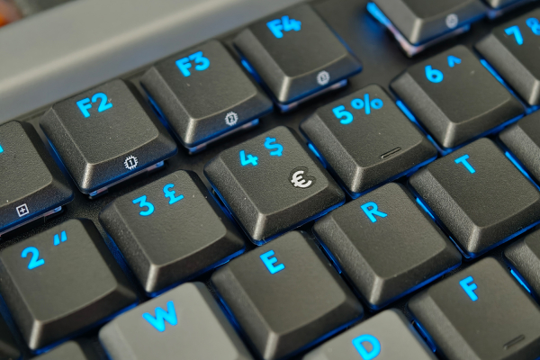 Обзор Logitech G515 Rapid TKL: комбо самого нужного в игровой клавиатуре Обзор Logitech G515 Rapid TKL: комбо самого нужного в игровой клавиатуре