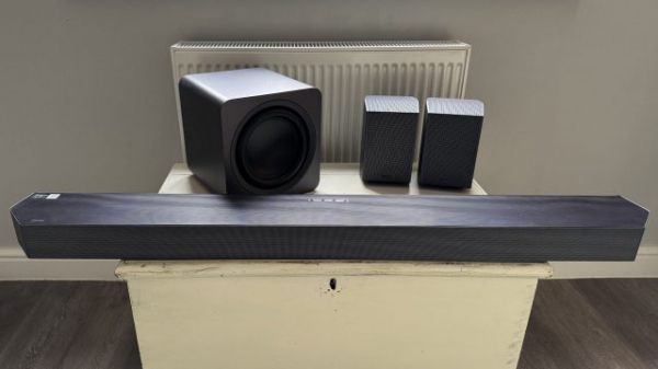 Обзор Samsung HW-Q990F: объемный звук, лучше не найти