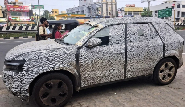 Опубликованы живые фото нового Renault Duster: гибрид, панорамная крыша и цена от 11 тыс. долларов (870 тыс. рублей) Опубликованы живые фото нового Renault Duster: гибрид, панорамная крыша и цена от 11 тыс. долларов (870 тыс. рублей)