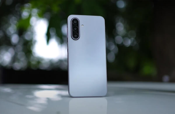 Обзор Samsung Galaxy A17: бюджетного смартфона почти без обновлений