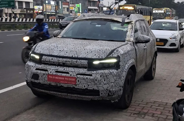 Опубликованы живые фото нового Renault Duster: гибрид, панорамная крыша и цена от 11 тыс. долларов (870 тыс. рублей) Опубликованы живые фото нового Renault Duster: гибрид, панорамная крыша и цена от 11 тыс. долларов (870 тыс. рублей)