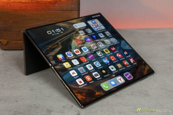 Чем Samsung Galaxy Z TriFold отличается от Huawei Mate XTs Чем Samsung Galaxy Z TriFold отличается от Huawei Mate XTs