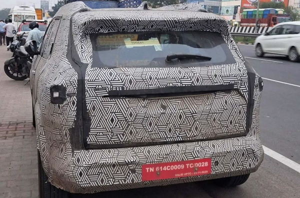 Опубликованы живые фото нового Renault Duster: гибрид, панорамная крыша и цена от 11 тыс. долларов (870 тыс. рублей) Опубликованы живые фото нового Renault Duster: гибрид, панорамная крыша и цена от 11 тыс. долларов (870 тыс. рублей)