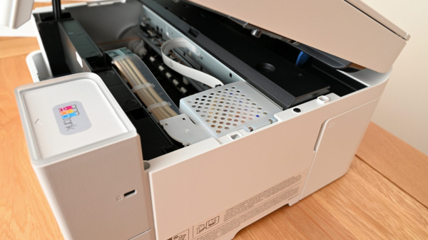 Обзор Epson EcoTank ET-2980 / ET-2950: принтер с бутылочной подачей чернил Обзор Epson EcoTank ET-2980 / ET-2950: принтер с бутылочной подачей чернил