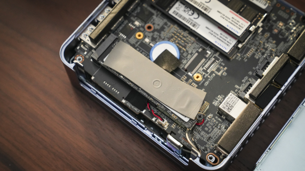 Обзор Geekom AX8 Max &mdash; этот мини-ПК идеален для офиса&nbsp;