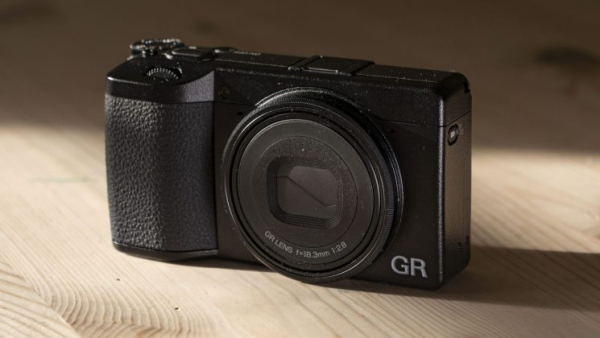 Обзор камеры Ricoh GR IV &mdash; неожиданное улучшение&nbsp;