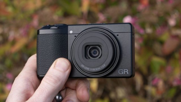 Обзор камеры Ricoh GR IV &mdash; неожиданное улучшение&nbsp;