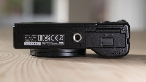Обзор камеры Ricoh GR IV &mdash; неожиданное улучшение&nbsp;