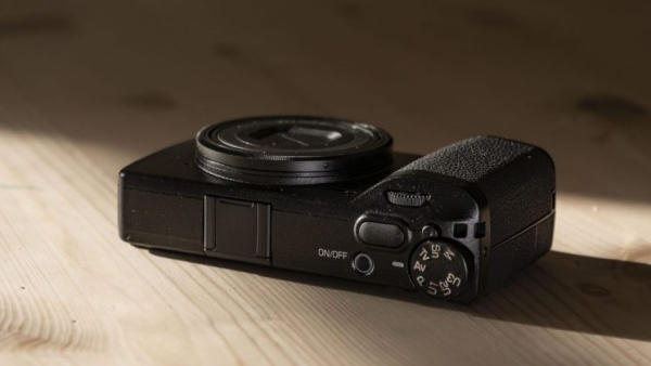Обзор камеры Ricoh GR IV &mdash; неожиданное улучшение&nbsp;