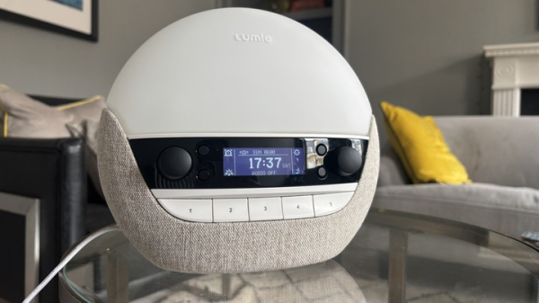 Обзор Lumie Bodyclock Luxe 700FM (2025): премиальный будильник для бодрого утра Обзор Lumie Bodyclock Luxe 700FM (2025): премиальный будильник для бодрого утра