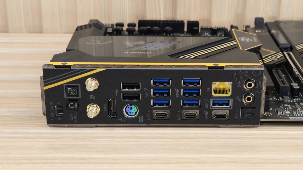 Обзор материнской платы ASRock X870E Taichi OCF: формула экстремального разгона AMD