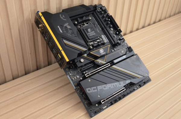 Обзор материнской платы ASRock X870E Taichi OCF: формула экстремального разгона AMD