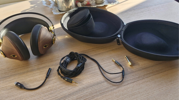 Обзор Meze 99 Classics 2nd Gen:&nbsp;наушники с корпусом из орехового дерева впечатляют басами