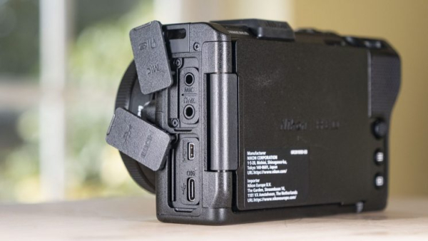 Обзор Nikon ZR: в мире кинокамер появился новый крупный игрок&nbsp;