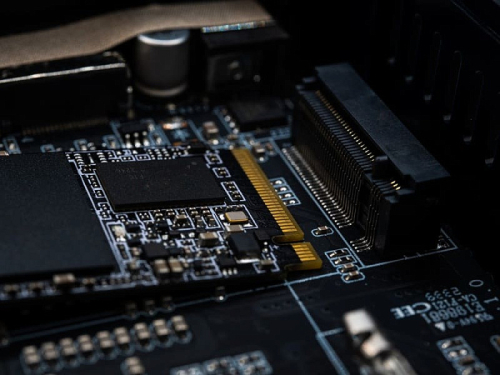 Пользователи отмечают приличный рост скорости SSD при включении NVMe в Windows 11