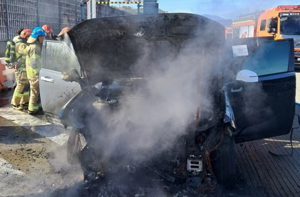 Hyundai Santa Fe нового поколения сгорел на ходу