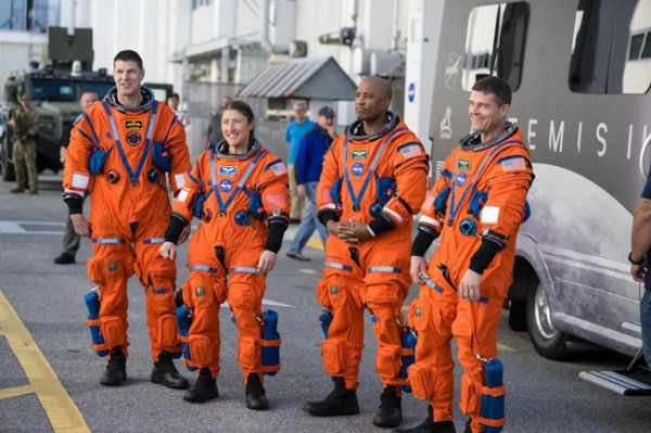 NASA Artemis 2: ракета SLS готова вывозу на стартовую площадку, но февральский облёт Луны под угрозой переноса NASA Artemis 2: ракета SLS готова вывозу на стартовую площадку, но февральский облёт Луны под угрозой переноса